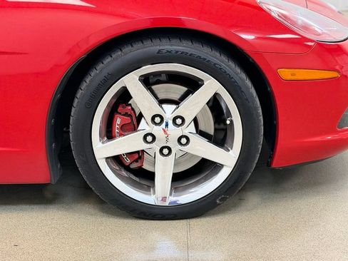 Used 2006 Chevrolet Corvette Coupe w/ Preferred Equipment Group RWD image 4