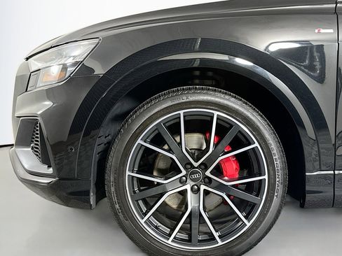 Used 2023 Audi Q8 Prestige w/ Prestige Package image 12