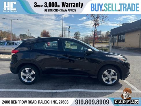 Used 2022 Honda HR-V LX image 6