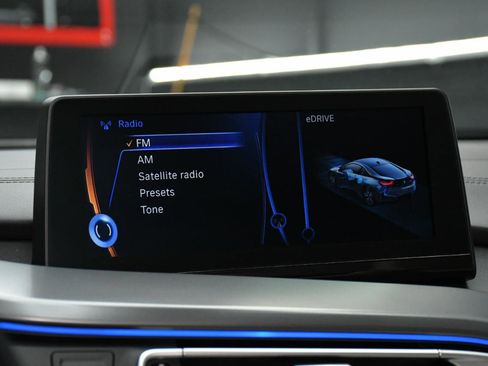 Used 2016 BMW i8 image 44