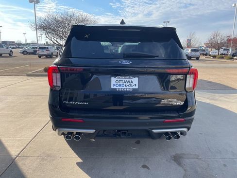 Used 2025 Ford Explorer Platinum w/ Ultimate Package AWD/4WD image 6