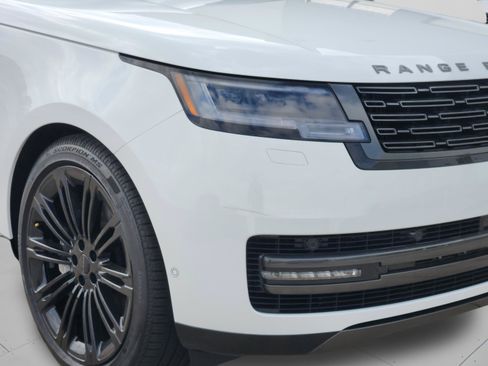 New 2026 Land Rover Range Rover Long Wheelbase SE AWD/4WD image 41