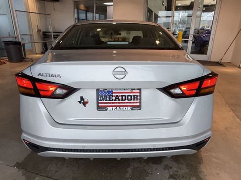 Used 2024 Nissan Altima 2.5 S image 5