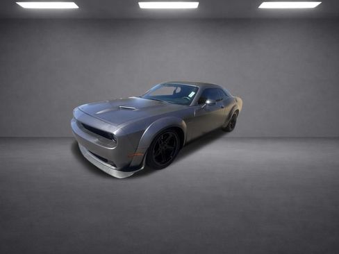 Used 2017 Dodge Challenger R/T RWD image 26