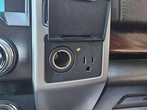 Certified 2019 Ford F150 King Ranch w/ Equipment Group 601A Luxury image 20