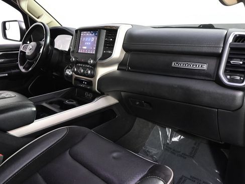 Used 2020 RAM 1500 Laramie AWD/4WD image 15