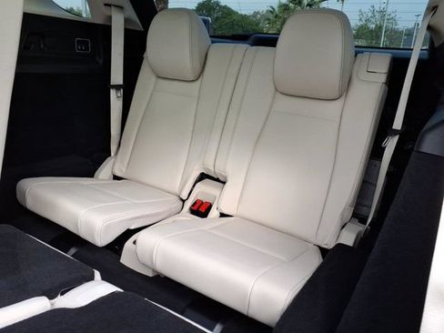 Certified 2024 Mercedes-Benz GLE 450 4MATIC image 18