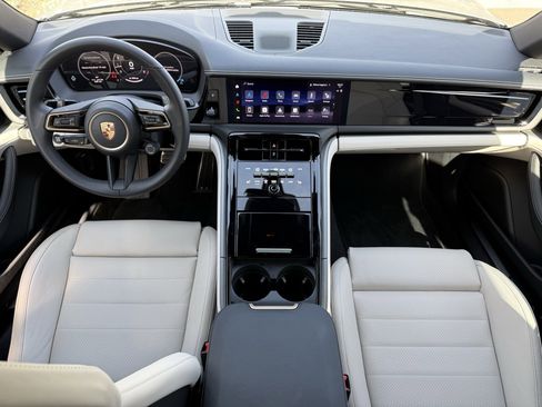 Certified 2026 Porsche Panamera image 14