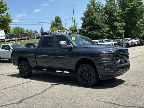 Used 2025 RAM 2500 Big Horn AWD/4WD image 2