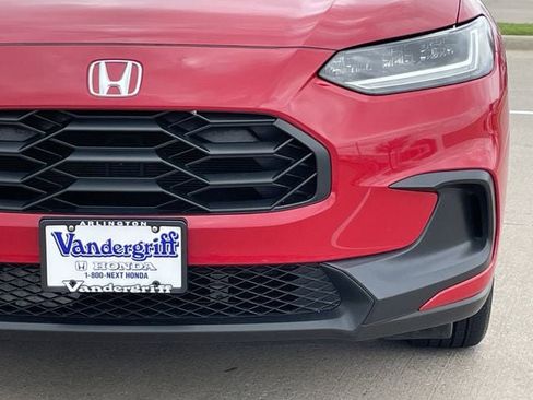 Certified 2025 Honda HR-V Sport image 8