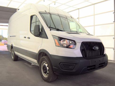 Used 2025 Ford Transit 250 148 High Roof Extended RWD image 3