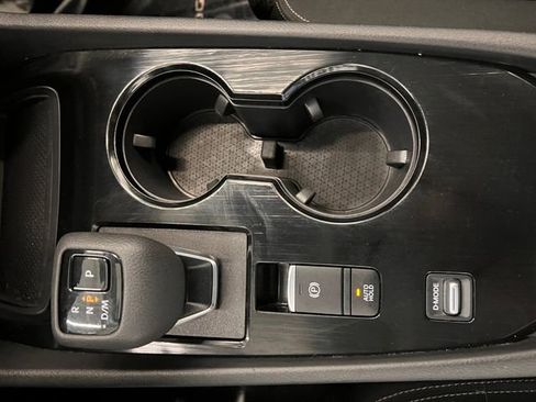 Used 2025 Nissan Rogue SV image 17