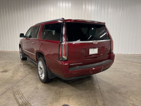 Used 2018 Cadillac Escalade ESV Premium Luxury image 4
