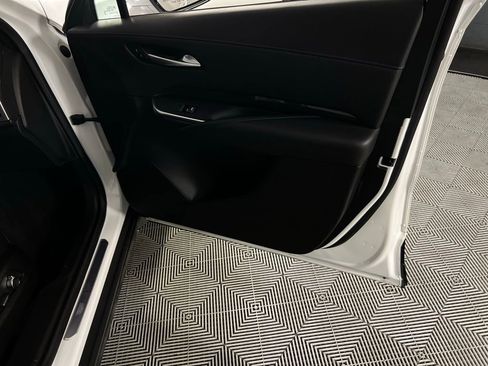 Used 2024 Cadillac XT4 Sport image 33