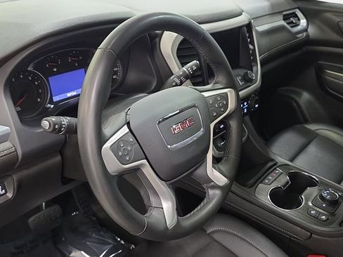Used 2023 GMC Acadia SLT AWD/4WD image 14