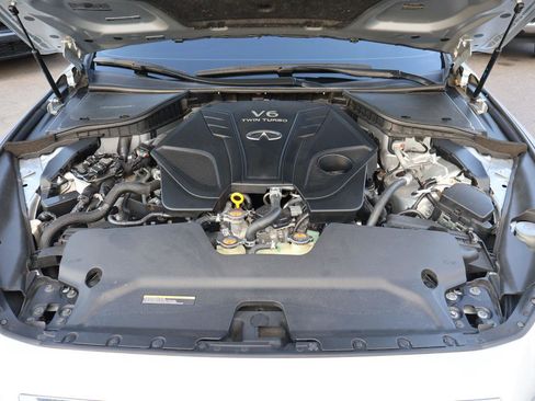 Used 2020 INFINITI Q50 Luxe w/ Essential Package (3.0T Luxe) RWD image 15