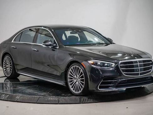 Used 2023 Mercedes-Benz S 580 4MATIC Sedan image 5