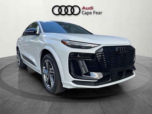 New 2027 Audi Q6 e-tron Premium Plus AWD/4WD image 7