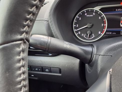 Used 2025 Nissan Sentra SV w/ All-Weather Package FWD image 17