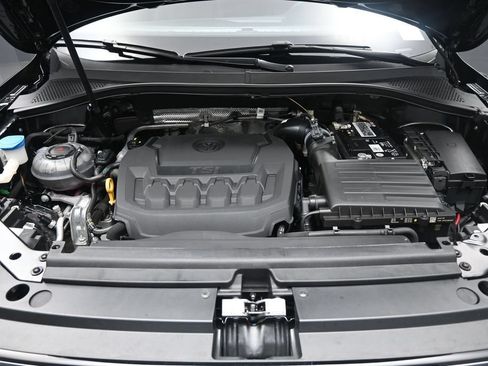 Used 2023 Volkswagen Tiguan SE R-Line FWD image 30