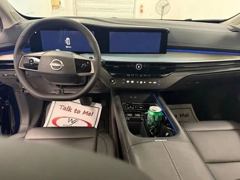 Used 2025 Nissan Murano SL AWD/4WD image 15