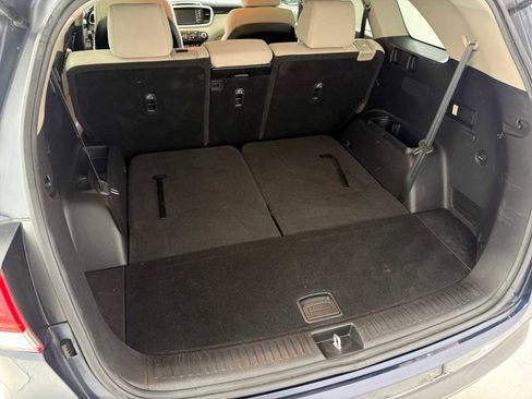 Used 2018 Kia Sorento AWD image 19