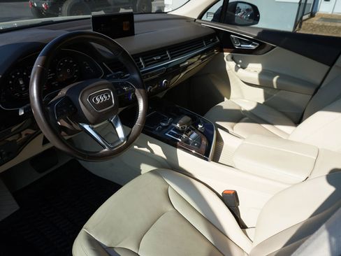 Used 2017 Audi Q7 3.0T Premium Plus image 27