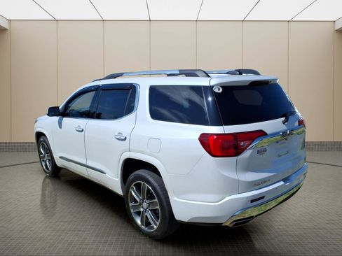 Used 2019 GMC Acadia Denali image 18