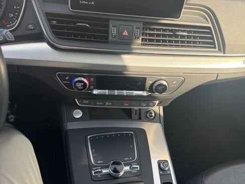 Used 2019 Audi Q5 2.0T Premium Plus w/ Premium Plus Package image 10