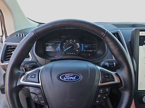 Used 2024 Ford Edge SEL image 19