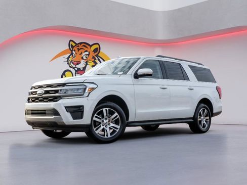 Used 2024 Ford Expedition Max XLT image 1