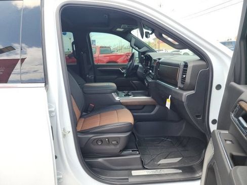 New 2026 Chevrolet Silverado 3500 High Country w/ High Country Premium Package AWD/4WD image 36