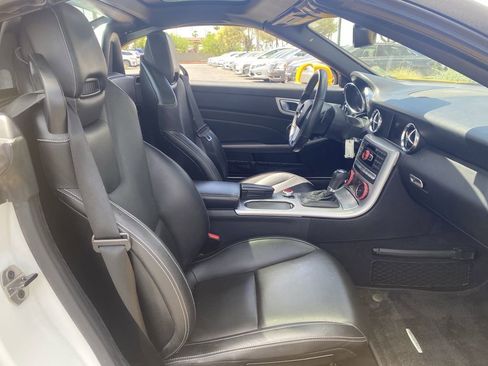 Used 2014 Mercedes-Benz SLK 350 image 12
