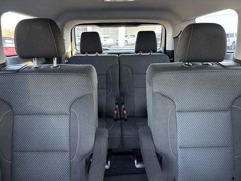 Used 2023 GMC Acadia SLE w/ Driver Convenience Package image 20