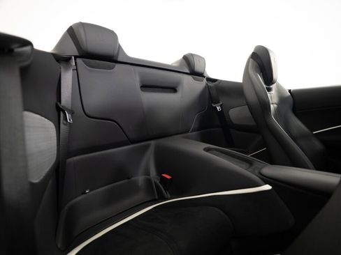 Used 2024 Ferrari Roma Spider RWD image 32