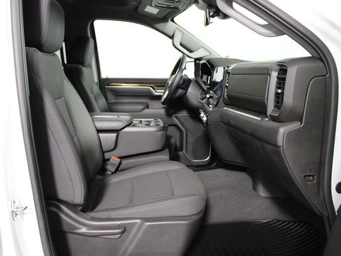 Used 2025 GMC Sierra 1500 Elevation image 11