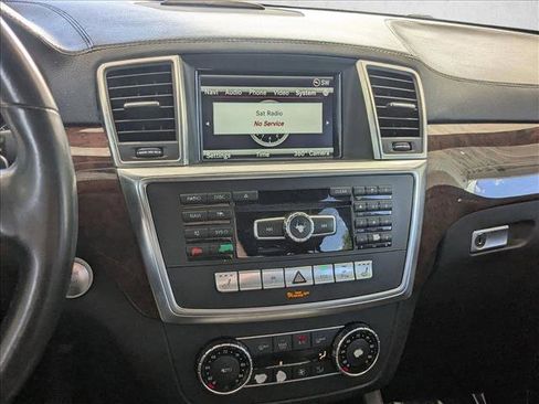 Used 2015 Mercedes-Benz GL 450 4MATIC image 14
