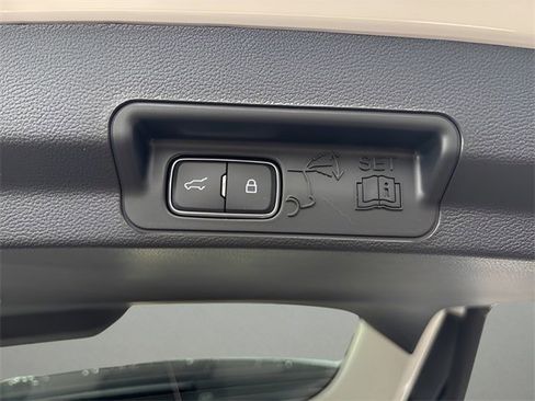 New 2026 Ford Explorer Active w/ Active Comfort Package image 23