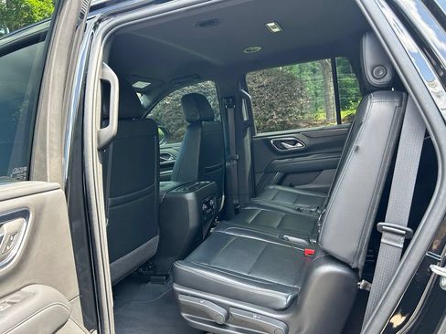 Used 2024 Chevrolet Tahoe LS RWD image 38