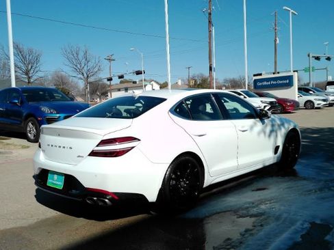 Used 2022 Genesis G70 2.0T w/ Prestige Package image 6