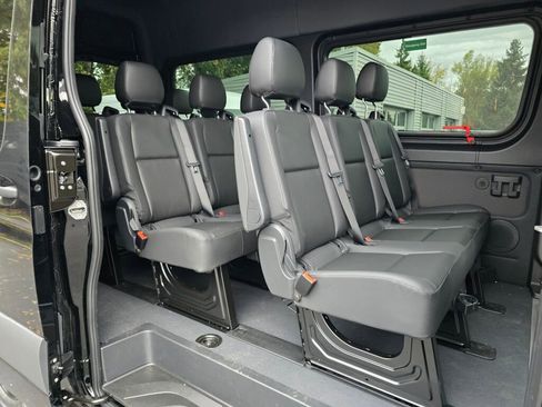 New 2025 Mercedes-Benz Sprinter 2500 image 18