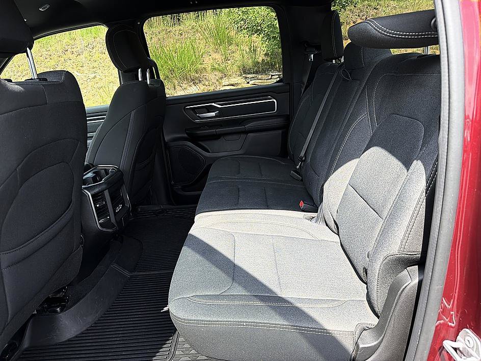 Used 2019 RAM 1500 Big Horn AWD/4WD image 12