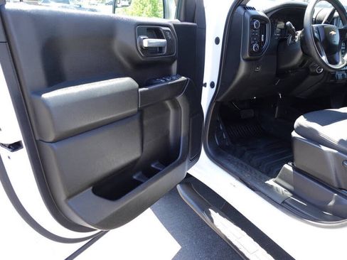 Used 2022 Chevrolet Silverado 1500 W/T w/ WT Value Package AWD/4WD image 8