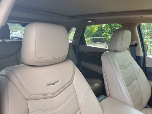 Used 2019 Cadillac XT5 Platinum AWD/4WD image 24