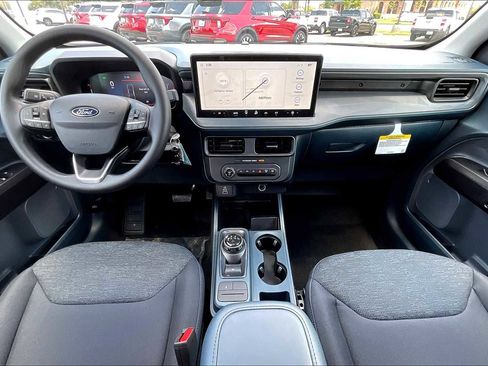 New 2025 Ford Maverick XL image 5