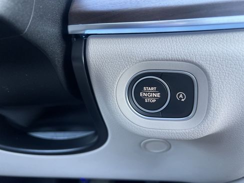 Certified 2025 Mercedes-Benz GLE 350 4MATIC image 41