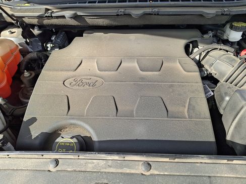 Used 2018 Ford Edge SEL w/ Class II Trailer Tow Package image 26