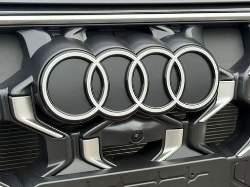 New 2025 Audi SQ5 Premium Plus image 39