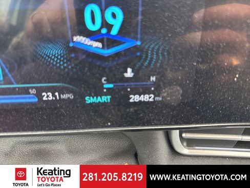 Used 2024 Hyundai Elantra Limited image 18