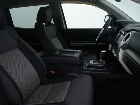 Used 2016 Toyota Tundra SR5 image 11